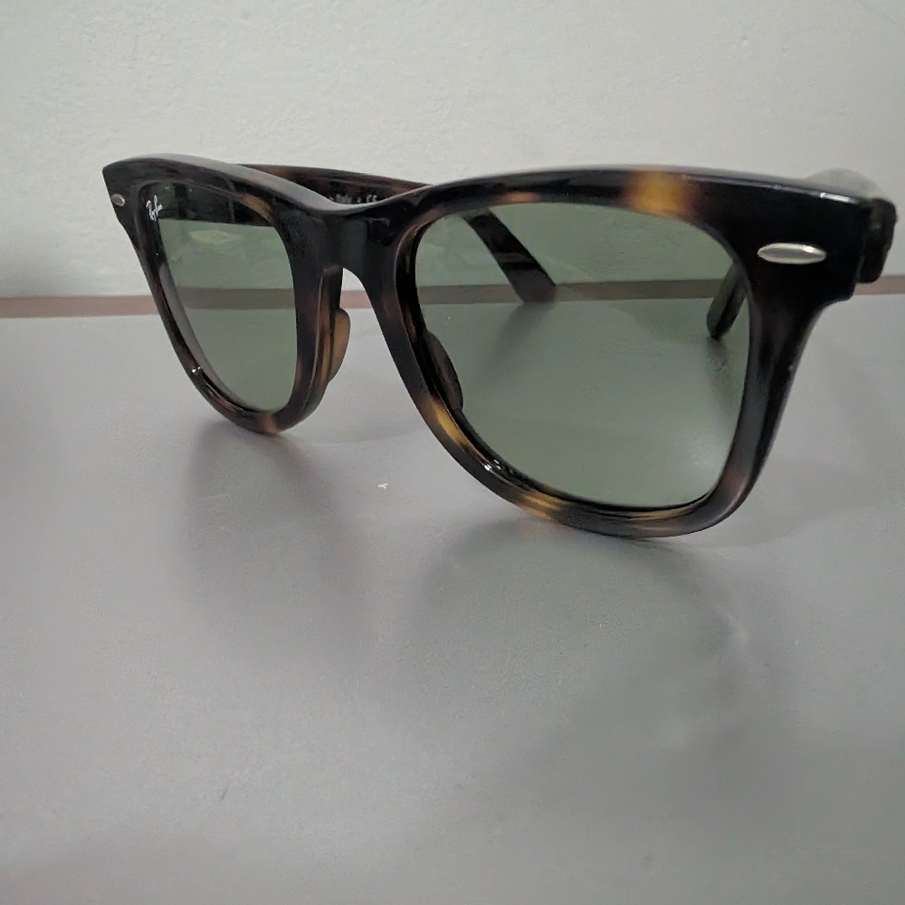 Ray-Ban Tortoiseshell Sunglasses with Green Lenses - Picture 3 of 5